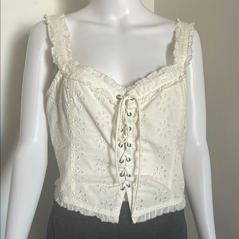 Urban Outfitters, Women’s Size Large White Eyelet floral Tank Top - Picture 2 of 7